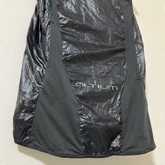 MAVIC ALTIUM 超軽量ベストの画像