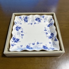 【未使用】NARUMI 角皿の画像