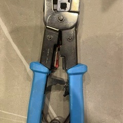 LAN圧着工具の画像