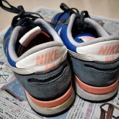 NIKEスニーカー☆難あり/24cmの画像