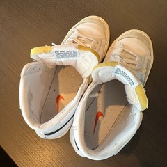 [ナイキ] ブレーザー ミッド 77 VNTG BLAZER MID 77 VNTG ホワイト/ブラックの画像