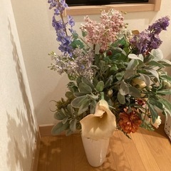 豪華な造花☆花瓶つき☆インテリア☆の画像