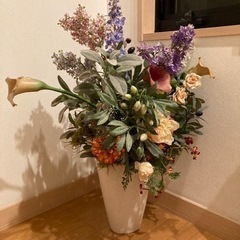 豪華な造花☆花瓶つき☆インテリア☆