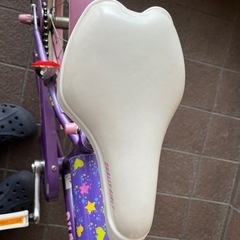 子供用16インチ自転車の画像