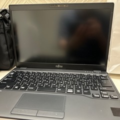 富士通　LIFEBOOK U939の画像