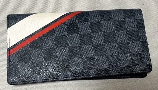 LOUIS VUITTON二つ折り財布