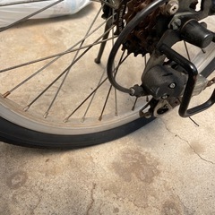 折りたたみ自転車の画像