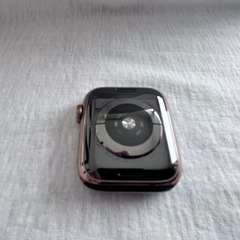 美品アップルウォッチ Series4モデル ゴールドステンレス40 mm の画像