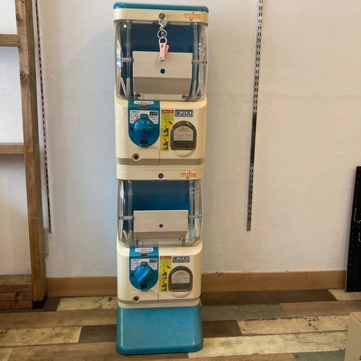 ujinガチャガチャ本体