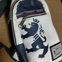☆希少 レア アドミラル ボディバック ショルダーバッグ 中古 早い者勝ち☆の画像