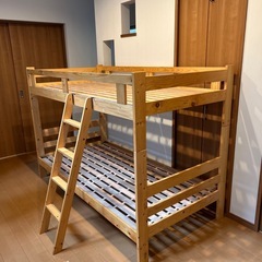 ２段ベット　木製　破損有り　の画像