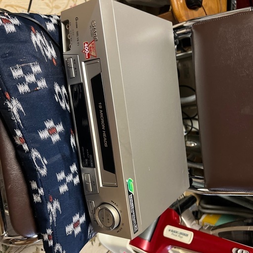 シャープVHSデッキ