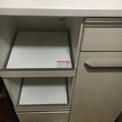 食器棚お譲りします。