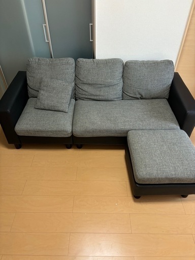 三人掛けソファー