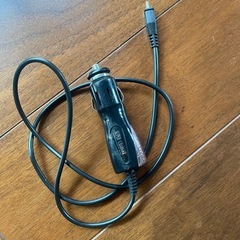 車アクセサリー充電器