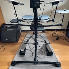 Roland電子ドラム V-Drums Kit TD-1K アンプ付き
の画像