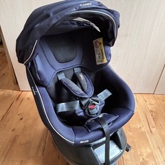 combi  コンビ  チャイルドシート　ネイビー　 isofix 回転
