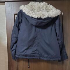 earth ジャンパー　Lサイズの画像