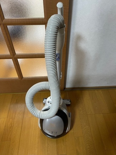 日立　掃除機　2011年製