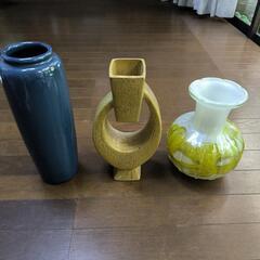 投げ入れ用花器、フラワーアレンジメント用ポットの画像