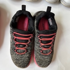 スケッチャーズ　瞬足　ムーンスター　西松屋　など5足セットの画像