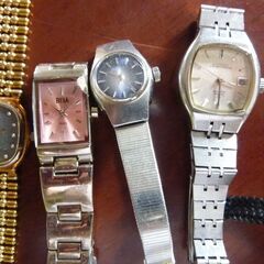 コレクション整理致しています、女性用腕時計！7点のまとめお譲り！電池切れ致しています、（手巻き稼働2点）の画像