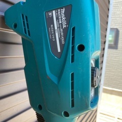 マキタ 充電式草刈機 MUR143UD 14.4Vの画像