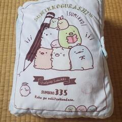 すみっこぐらし ブック型クッション の画像