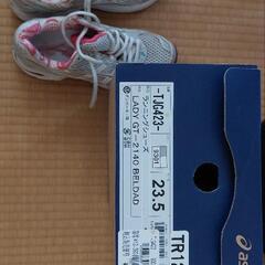 ASICS　ランニングスニーカー