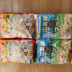 小動物の敷ベット 4袋　新品