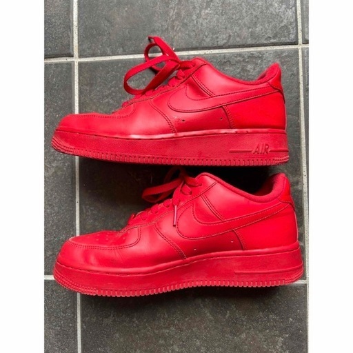 NIKE エアフォース1 レッド