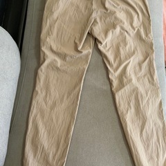 ユナイテッドアローズビューティー&ユース　パンツ　メンズ　サイズM ウエスト···36cm ヒップ···48cm 股上···28cm 股下···71cm  シルエット···ストレート 写真にもアップし、わかりにくいですが股間部分にシミがあります。の画像
