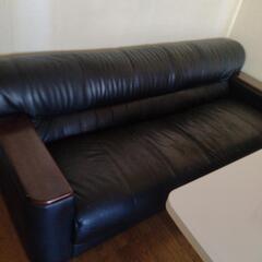 お話し中　本革　リビング4点セットの画像