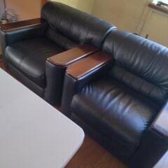 お話し中　本革　リビング4点セットの画像