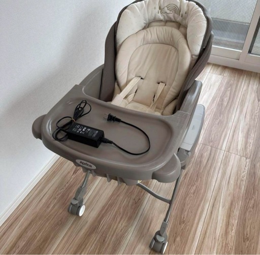 Aprica  ユラリズムオートAB  ハイローベッド&チェア