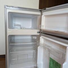 ヤマダ 冷蔵庫２ドア (87L・右開き) シルバーの画像