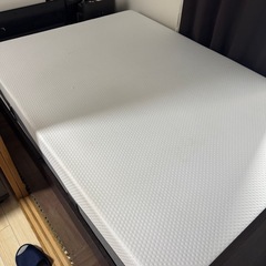 エママットレスハイブリッドとベッドフレームとその他