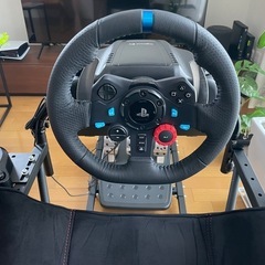 G29ハンコン➕シフター➕レーシングコクピットの画像