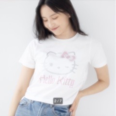 キティちゃんTシャツの画像