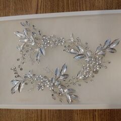 ヘアアクセサリー　リーフ　ヘッドドレスの画像