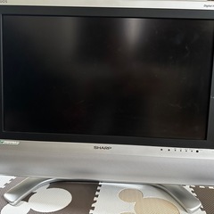 液晶テレビAQUOS 26インチ　2005年製