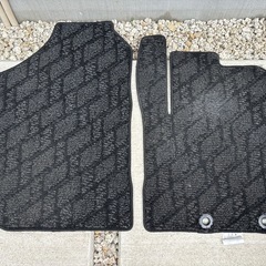 アクア　NHP10 フロアマット 