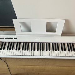 YAMAHA 電子ピアノ
