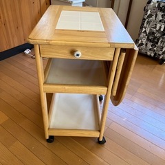 【値下げ交渉可】【中古】バタフライキッチンワゴンの画像