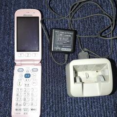 携帯電話　らくらくフォン　DOCOMO　白ロム