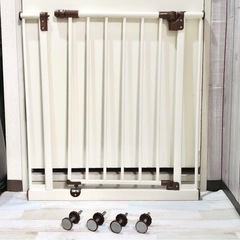ベビーゲート　拡張フレーム付きの画像