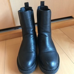 ショートブーツの画像