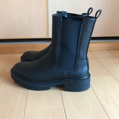 ショートブーツの画像