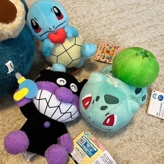 新品タグ付きぬいぐるみセットの画像