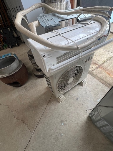 エアコン三菱さん